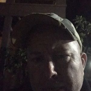 Meet your Posher, Dennis